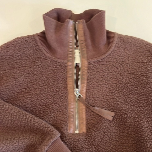 Varley chocolate Teddy pullover with ribbed waist size small - Picture 2 of 7